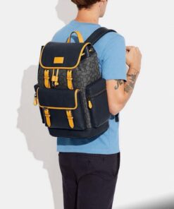 COACH BACKPACK 