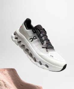 On Cloud Tilt 2.0 Black Ivory
