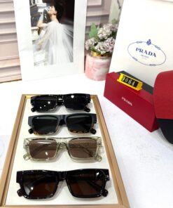 PRADA POLARIZED