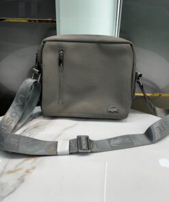 LACOSTE PREMIUM SLING BAG