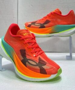 Under armour velociti elite 3 running