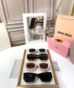 MIU MIU
