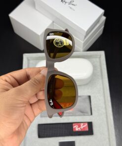 RayBan